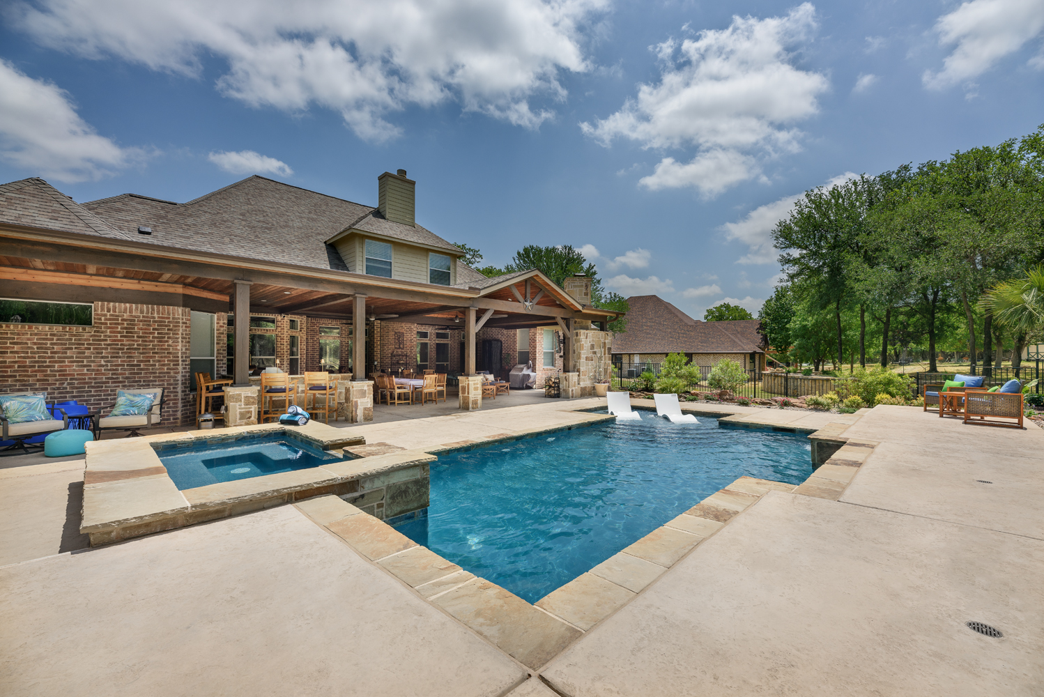 What Kind of Pool Coping Material Should I Use?