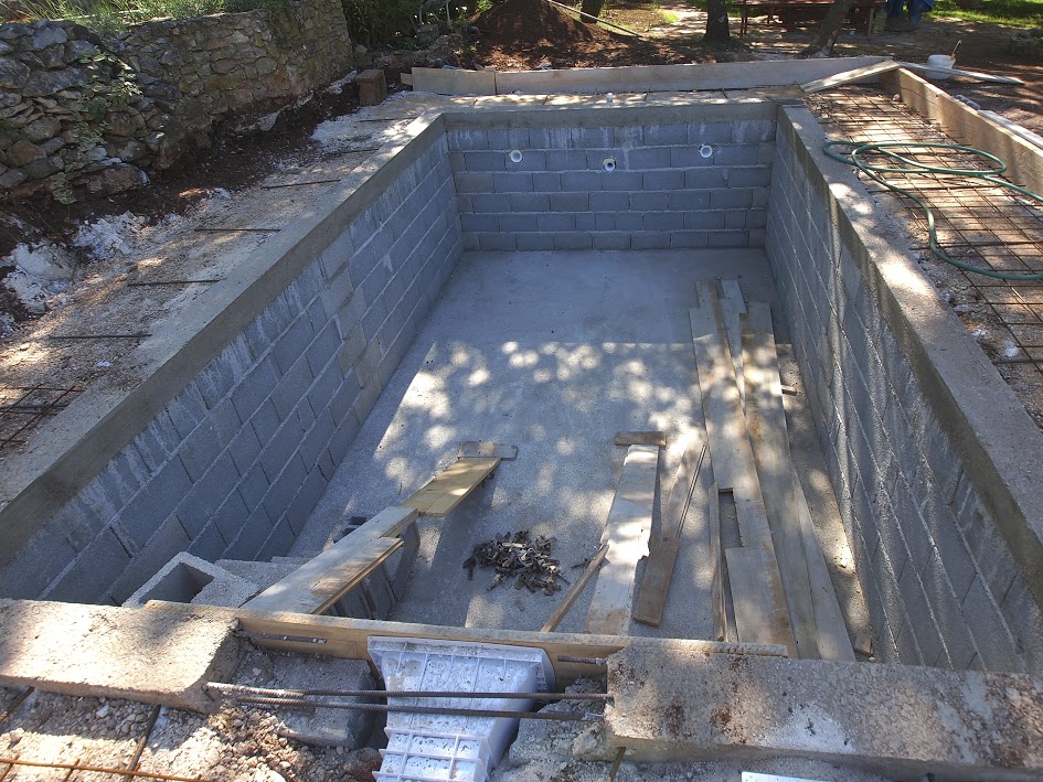 How to Revive a Deteriorated Pool